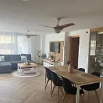 Beachfront With Sea View Apartamento