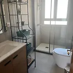 Beachfront With Sea View Apartamento Salou