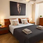 Beachfront With Sea View Apartamento Salou