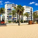 Apartmán Beachfront With Sea View Salou