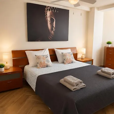 Beachfront With Sea View Apartament Salou