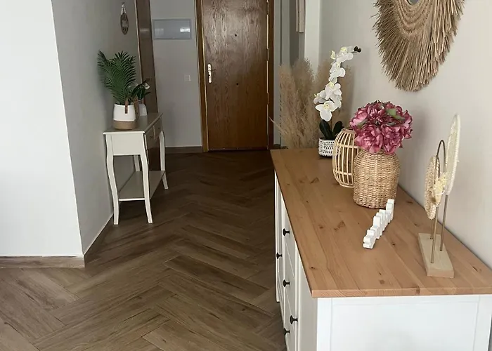 Beachfront With Sea View سالو